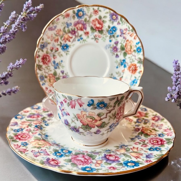 Vintage Crown Staffordshire Cup/Saucer/Plate “Springtime” Trio - Picture 3 of 5